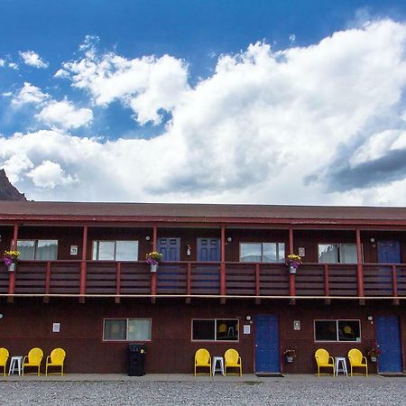 High Country Motel And Cabins Cooke City Exteriér fotografie