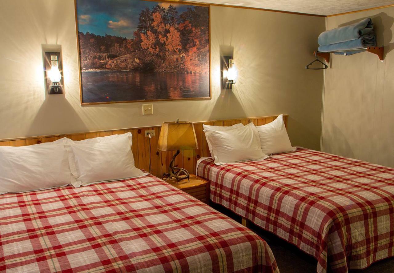 High Country Motel And Cabins Cooke City Exteriér fotografie