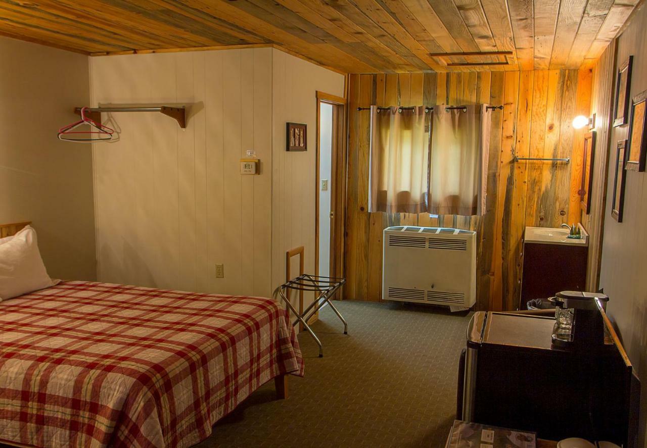 High Country Motel And Cabins Cooke City Exteriér fotografie