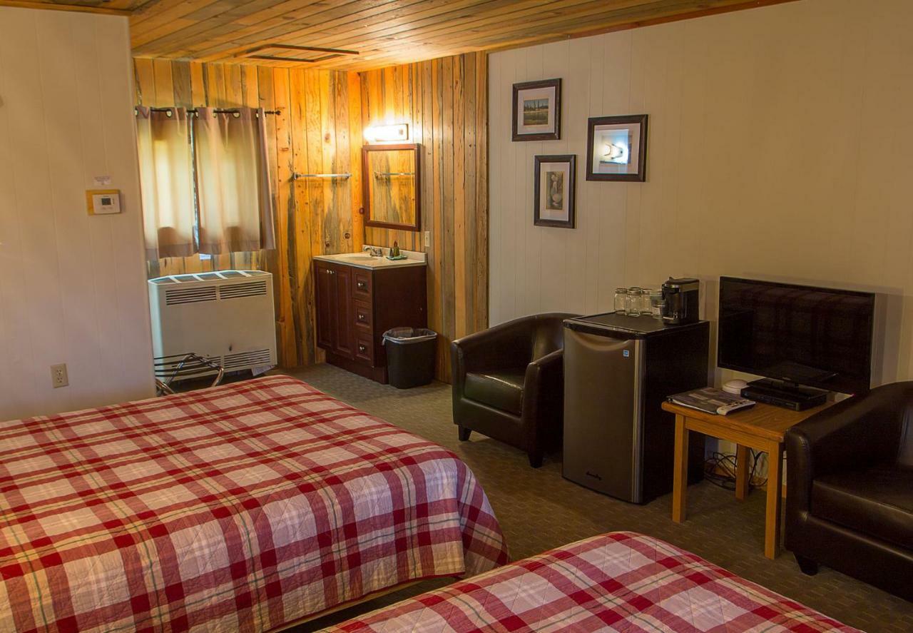High Country Motel And Cabins Cooke City Exteriér fotografie