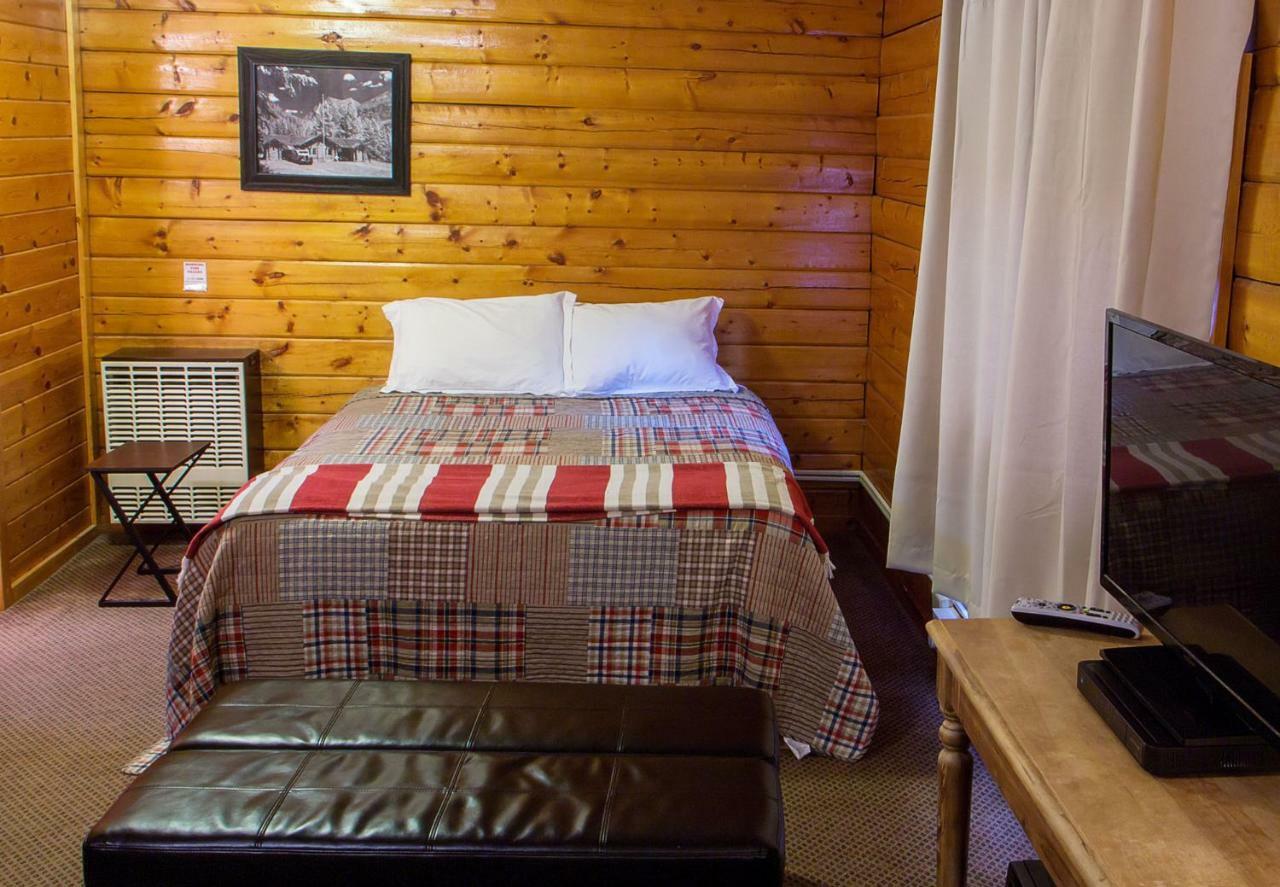 High Country Motel And Cabins Cooke City Exteriér fotografie