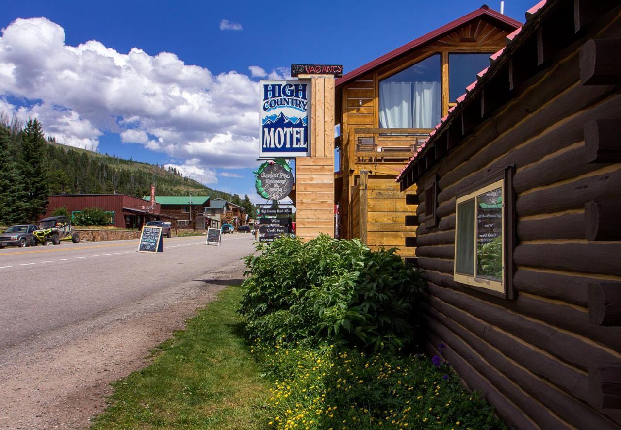 High Country Motel And Cabins Cooke City Exteriér fotografie
